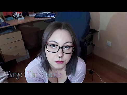 ❤️ Nwatakịrị nwanyị sexy nwere ugegbe na-eme Dildo nke ukwuu na igwefoto Mmekọahụ ❌️❤